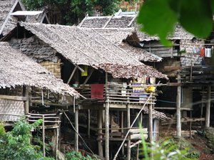 Kayan houses