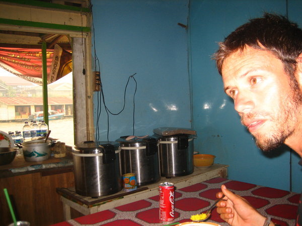 Lunchtime in Muara Muntai