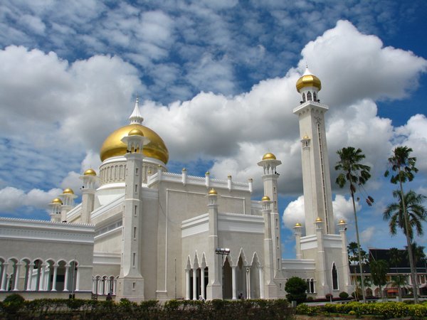 Omar Saifuddin Mosque in BSB