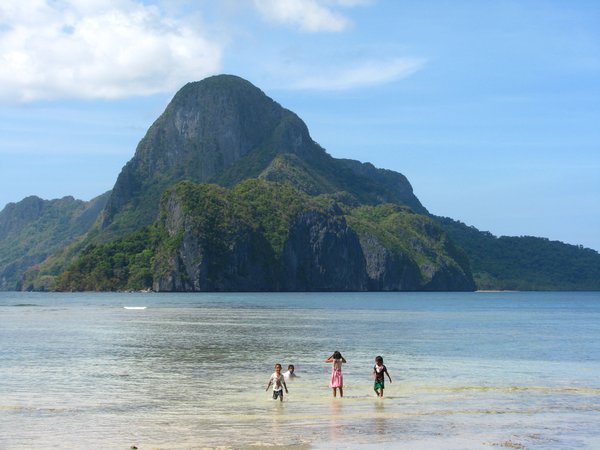 View from the beach next to El Nido