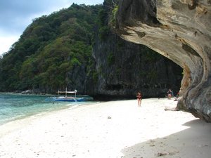 Beautiful beach in Bacuit Archipelago
