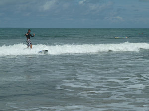 Dale surfing @ Kuta
