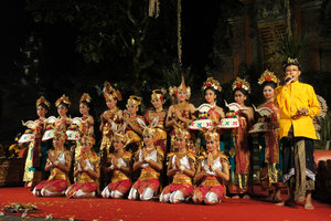 Chandra Wati dance troupe