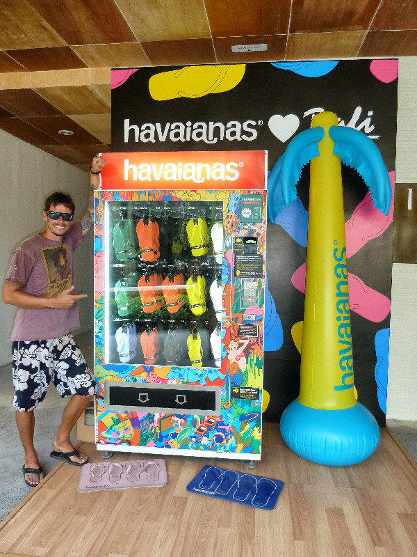 Havaianas vending machine