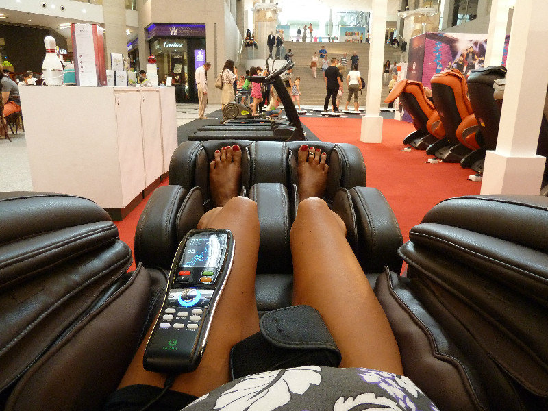 Mall best sale chair massage