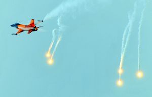 F-16 Flares