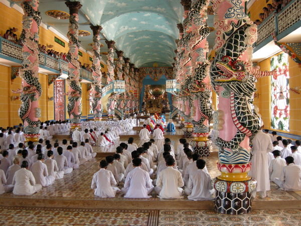 Noon Prayers at the Cao Dai Temple