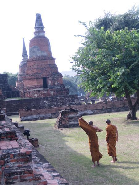 monks at Ayuthaya