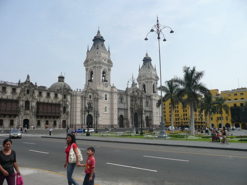  La Catedral on Plaza de Armas