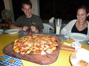 Dinner at PizzaMail.it in Puerto Jiminez