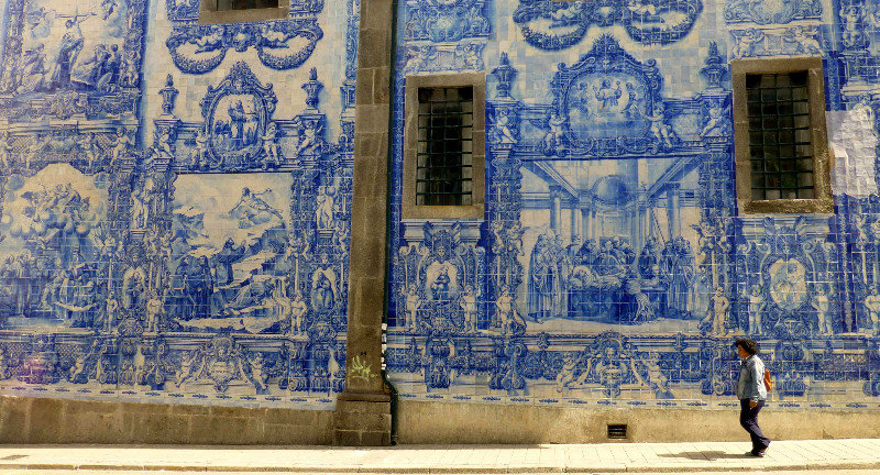 Porto - city of blue and white tiles