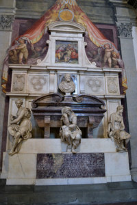 Michelangelo's tomb at Santa Croce