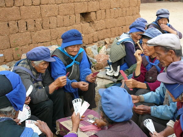 gepensioneerde Naxi vrouwen
