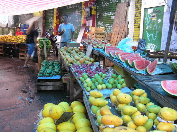 Plenty of fresh produce in favela market