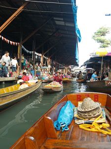 Real floating market.