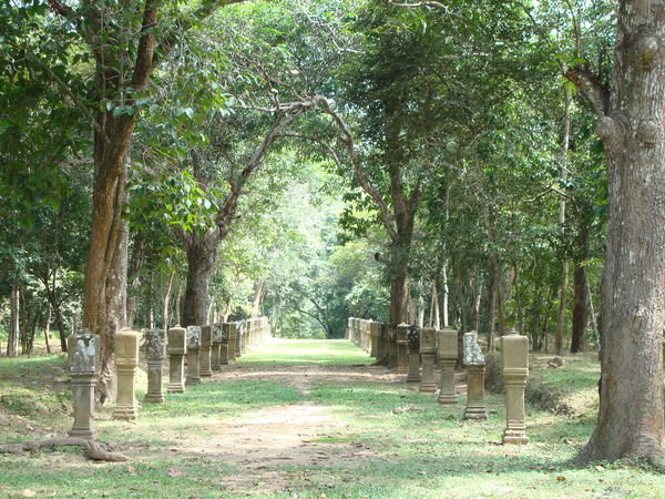 walkway 