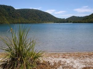 Tikitapu - the blue lake