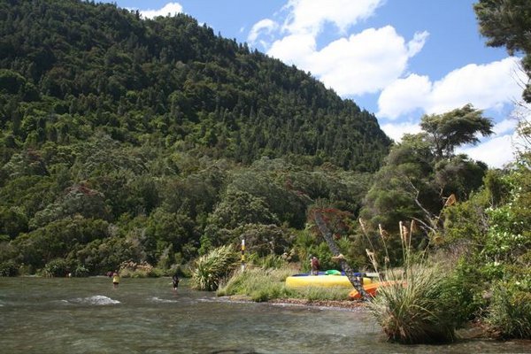 Campingplatz-Badebucht am Lake Tarawera