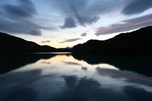 Lago Pehoe at sunset