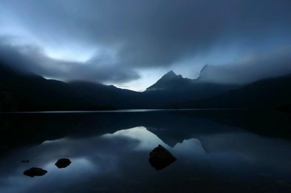 Cradle Mountain early in the morning