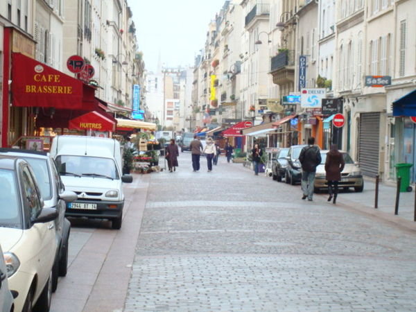 Street by hotel in Rue Cler