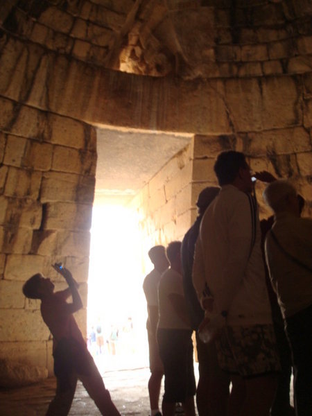 inside the tomb 