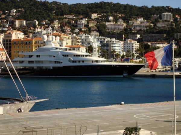 nice boat in Nice