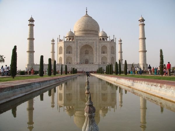 Ladies and Gentlemen - I give you the Taj Mahal