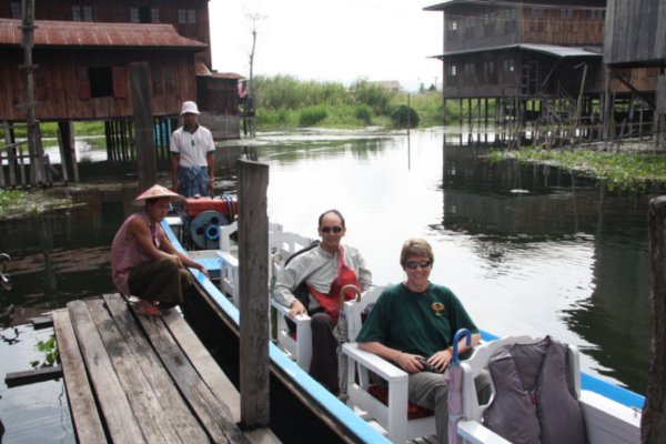 Inle Lake transport with Win