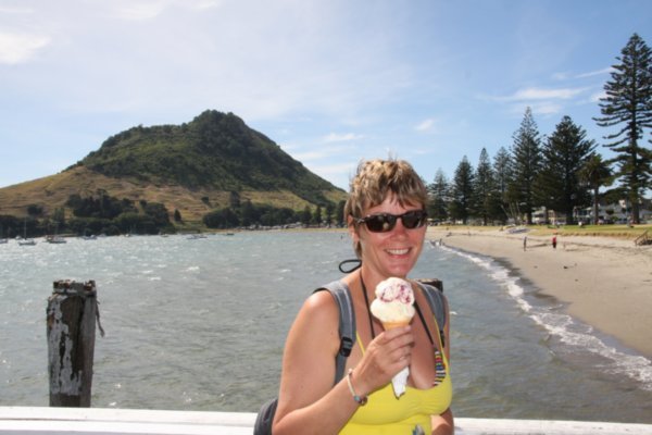Hokey Pokey ice cream for lunch, Mount Maunganui (in the background)