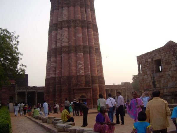 Base del Minar