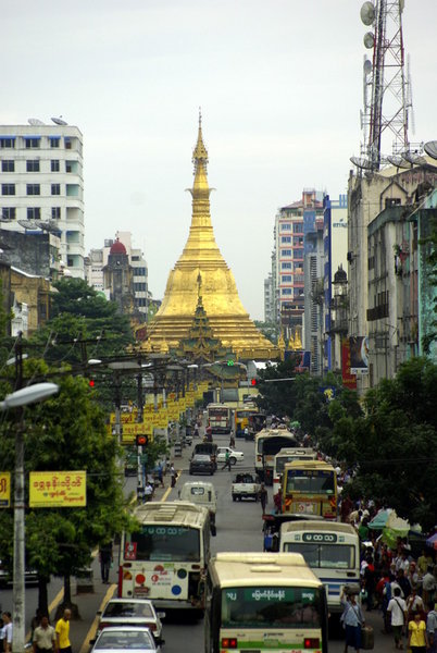 Sule Pagoda 