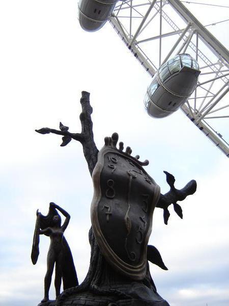 Dali statue and the London Eye