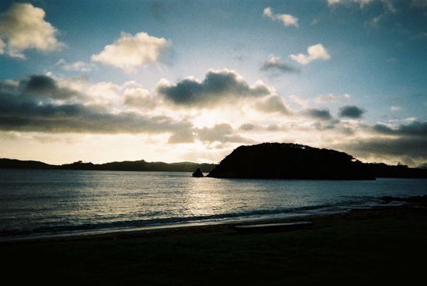 sunrise_bay_of_islands