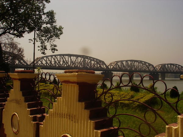 Bridge over the gangies river