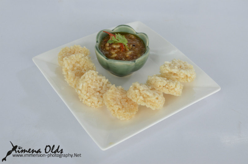 Rice crackers with Peanut Sauce-3
