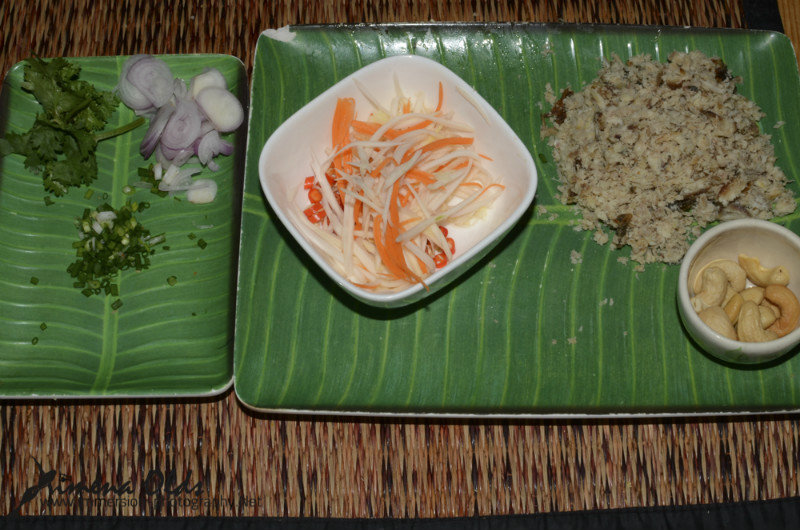 Rice crackers with Peanut Sauce-5