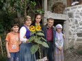 Sofi con sus hijas, Sofi kızlarla, Sofi and his daughters