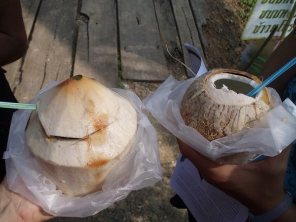 coconut milk, egyenesen a kókuszdióból