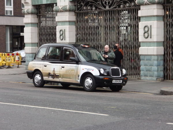 Black london cab