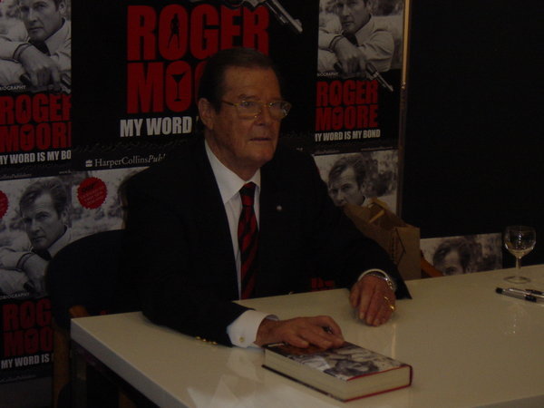 Roger Moore at a book signing!