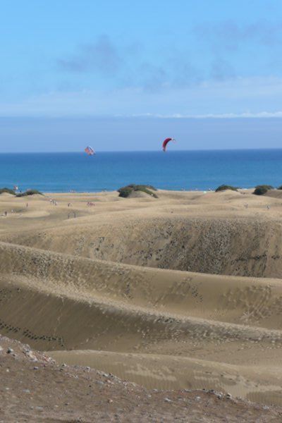 Kite-flying over the dunes