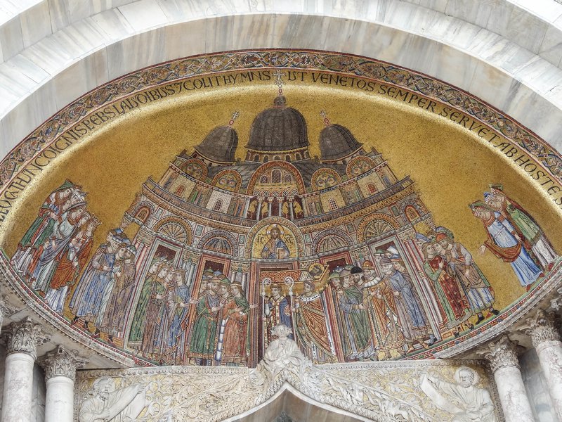 Basilica detail