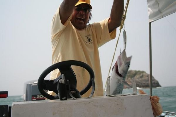 Catching Kingfish for Lunch