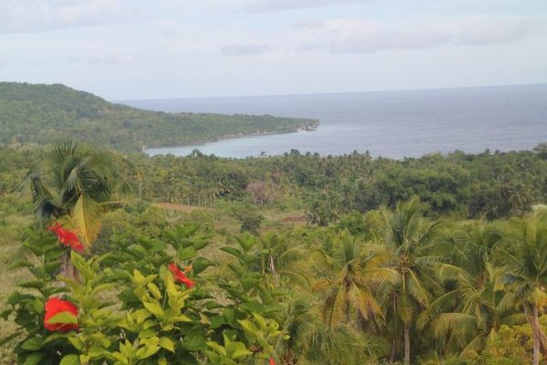 Looking along the coast of Siquijor