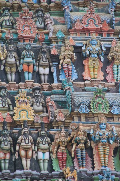 Details on the gopuram