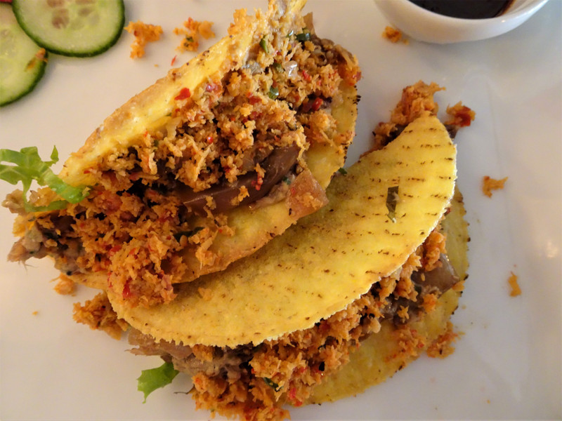 dilmah t-lounge - pol sambol tacos