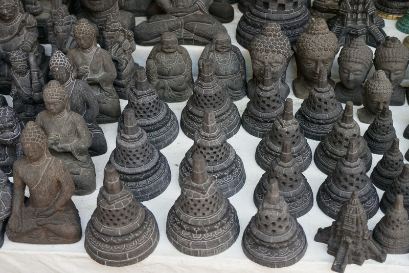 borobudur temple souvenirs