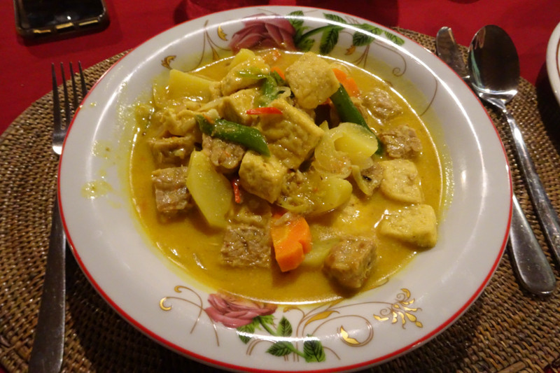 tofu and tempeh curry