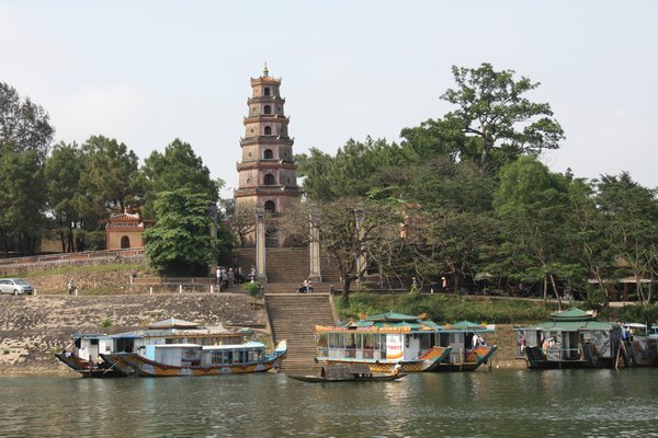 thien mu pagoda and dragon boats